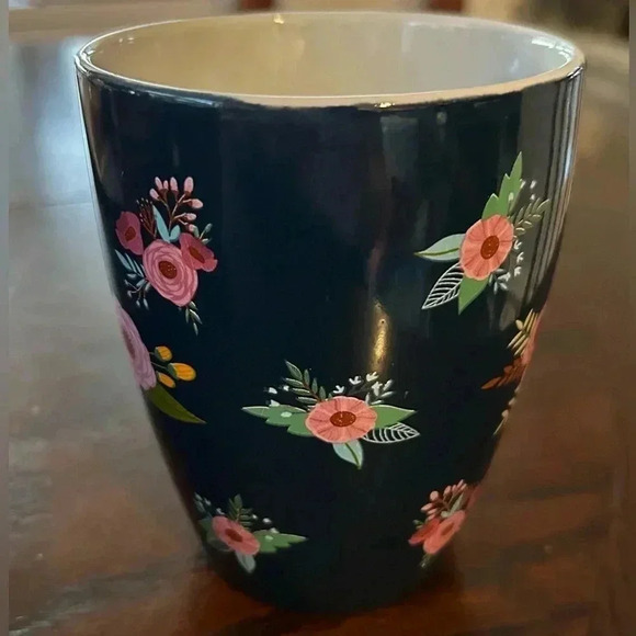 Belle Maison Blue with Pink flowers Coffee Tea Mug 14oz. EUC - Picture 4 of 8
